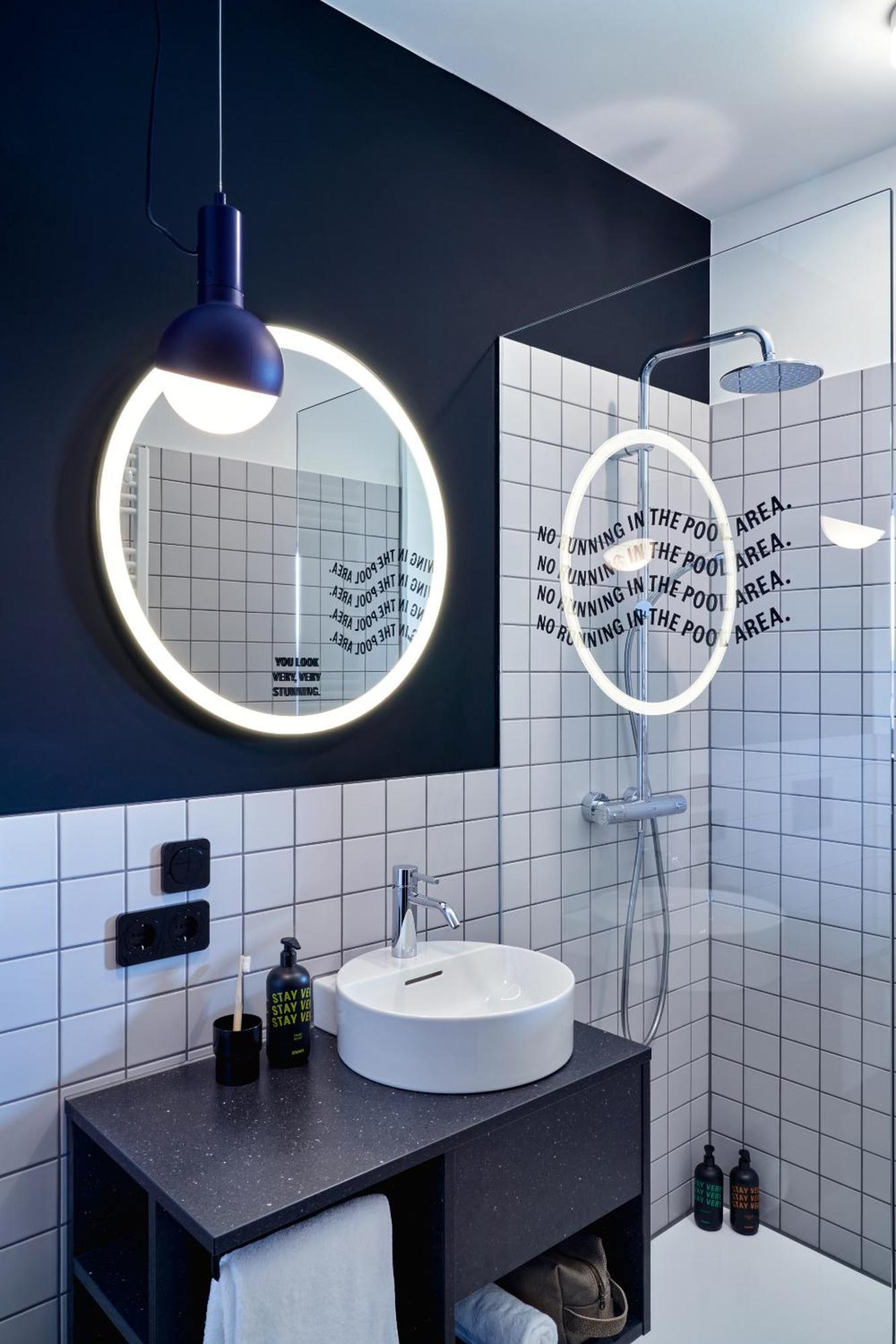 Stayery Bielefeld Hauptbahnhof المظهر الخارجي الصورة
